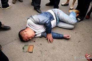 Thật tàn nhẫn? Kyrgyzstan: Hai người đánh giày nhuộm đỏ, 9 người thua
